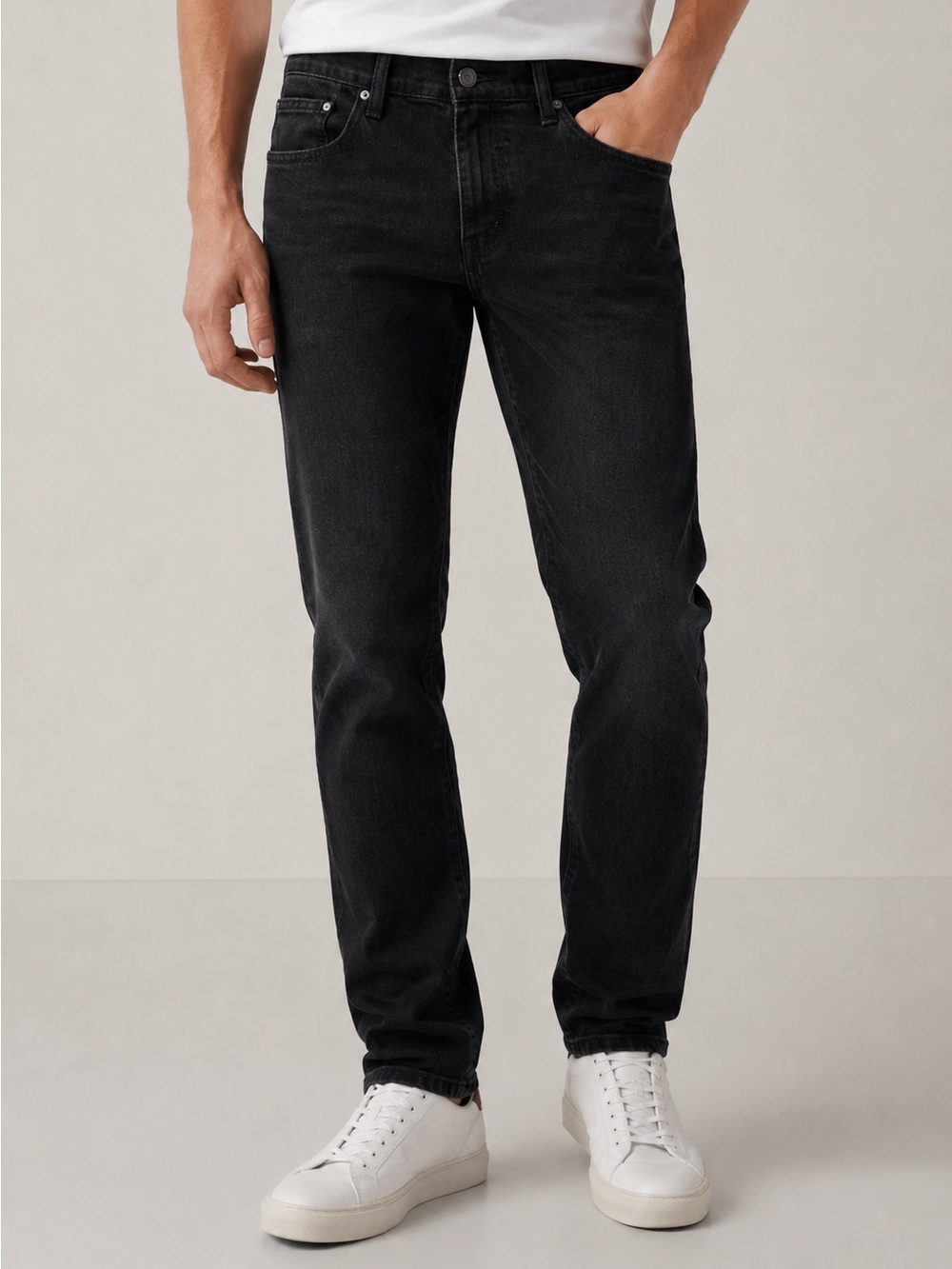 Levi's Slim Jeans in Black Wash